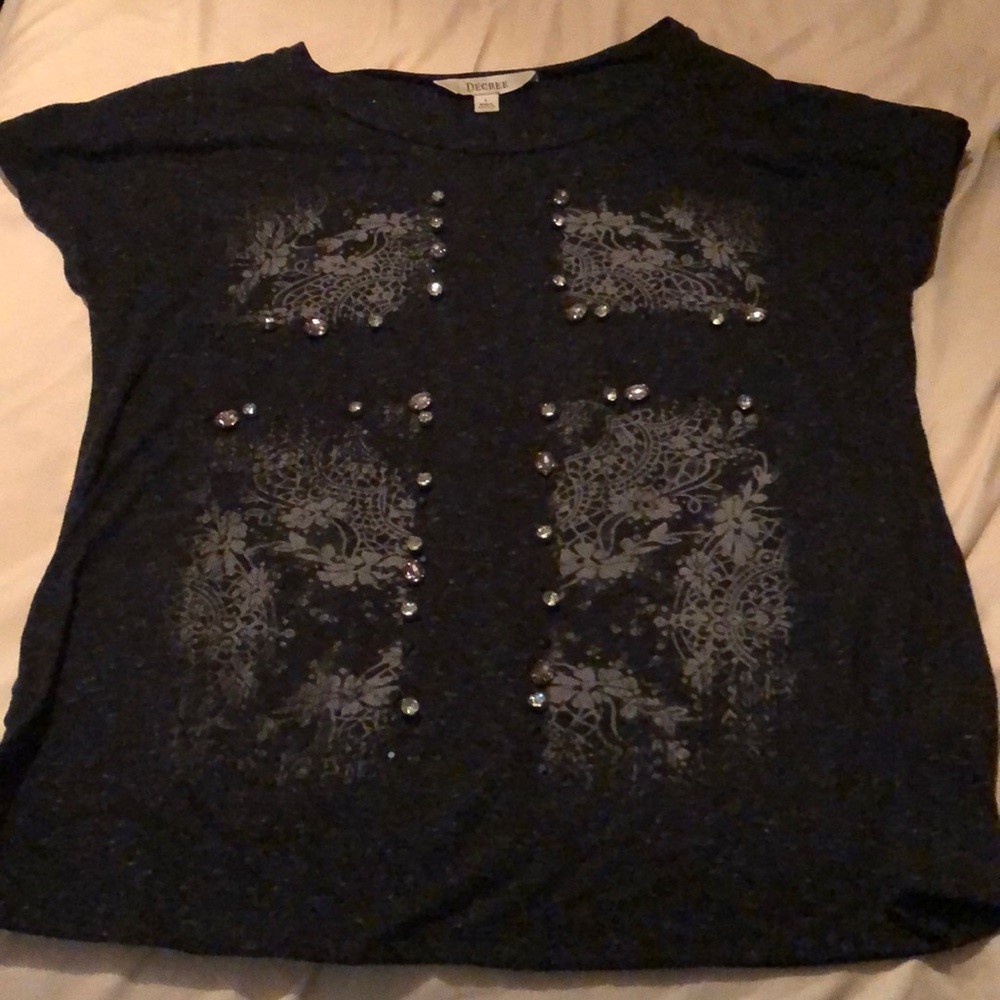 Cute black shirt